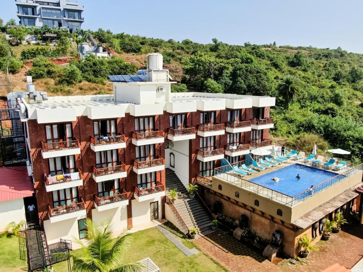 Oxygen Resorts Morjim, Goa Exterior foto